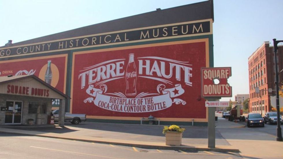 114877175 street 976