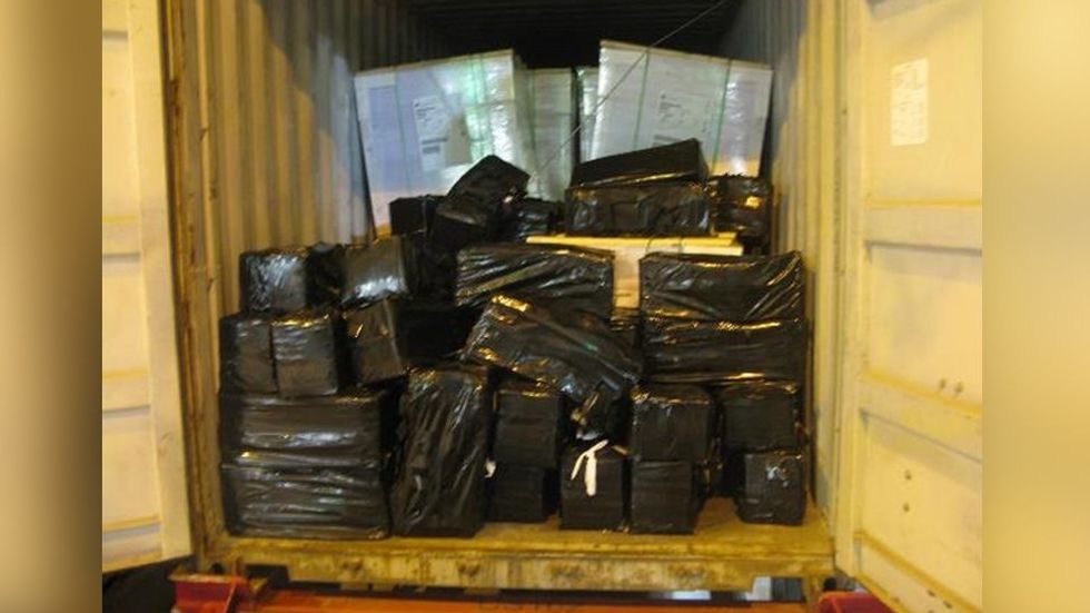 115816697 untitled 4