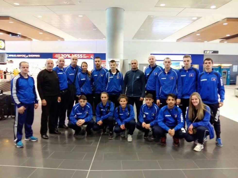 12026634_1152845624755436_1589357045_n