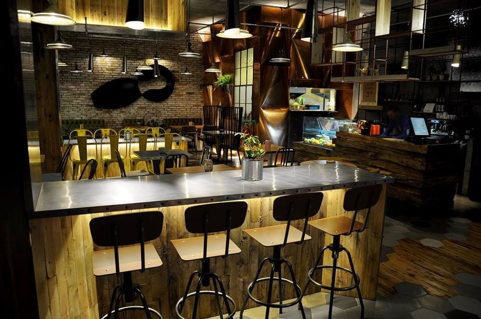 12077257 10206293709954327 381487580 n copy