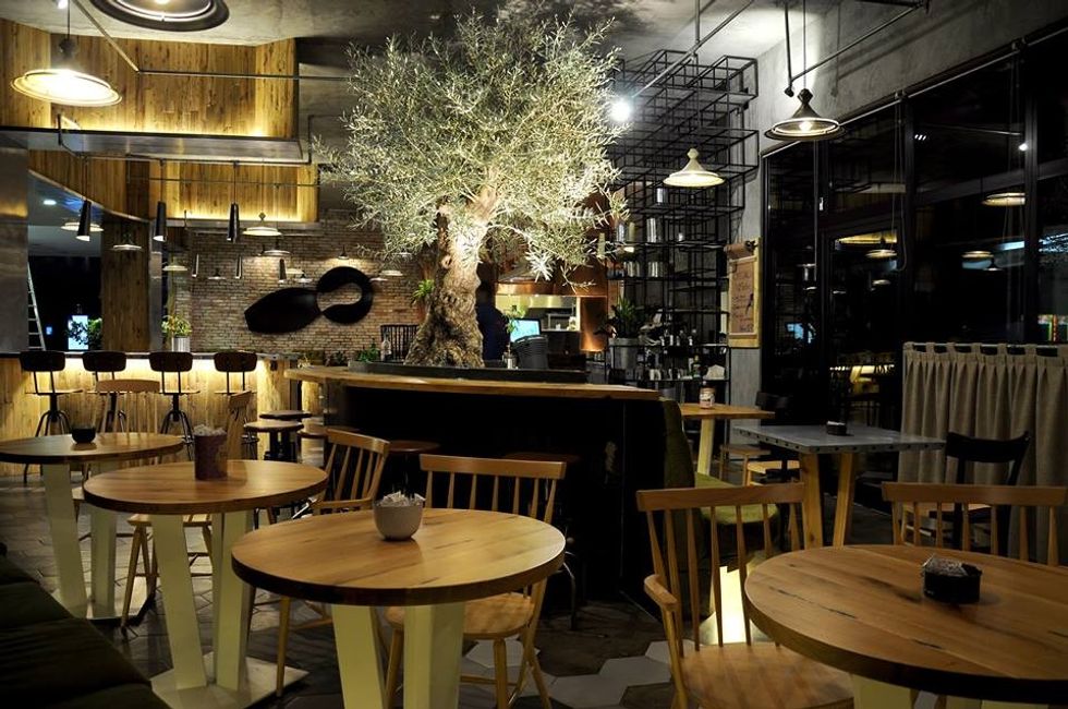 12080859 10206293719274560 516974159 n copy