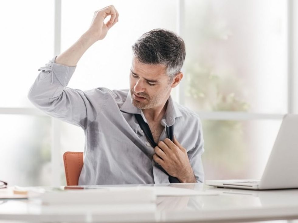 12206315415c1b415477d4d946463984 x11911300