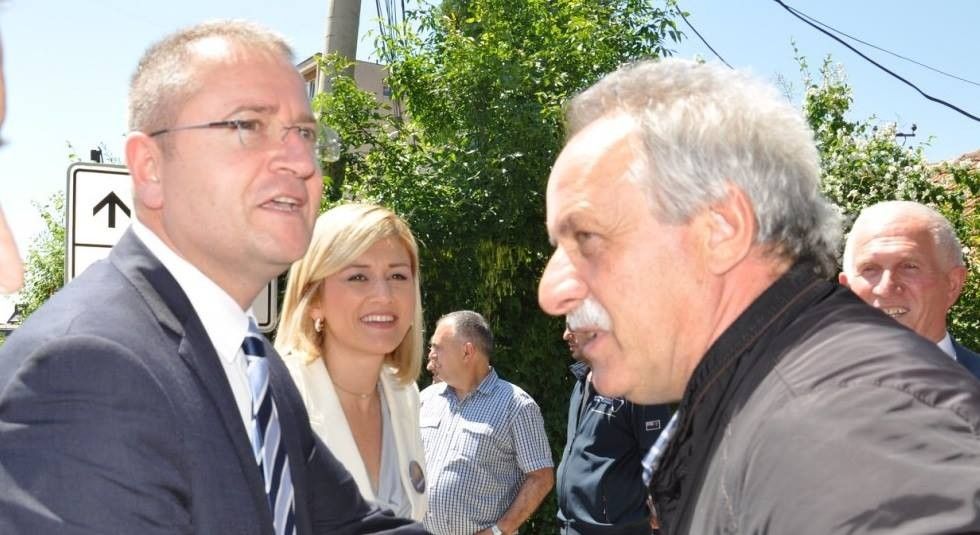 123 1496303496 404278