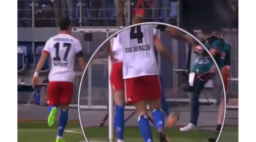 124919268 240443fb 5f91 4550 af8c 011ae7f87193