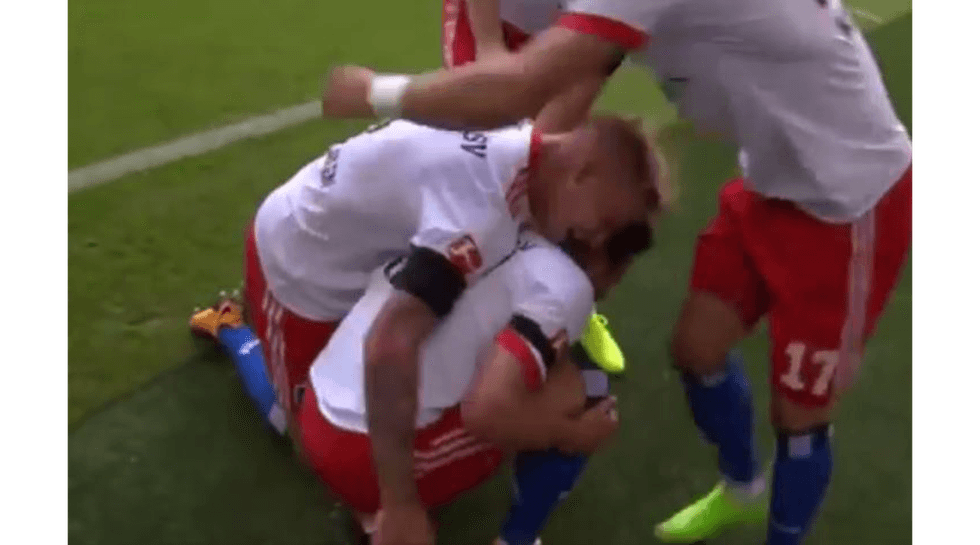 125020766 9f540535 af1b 40cb aad6 832b079eacf3