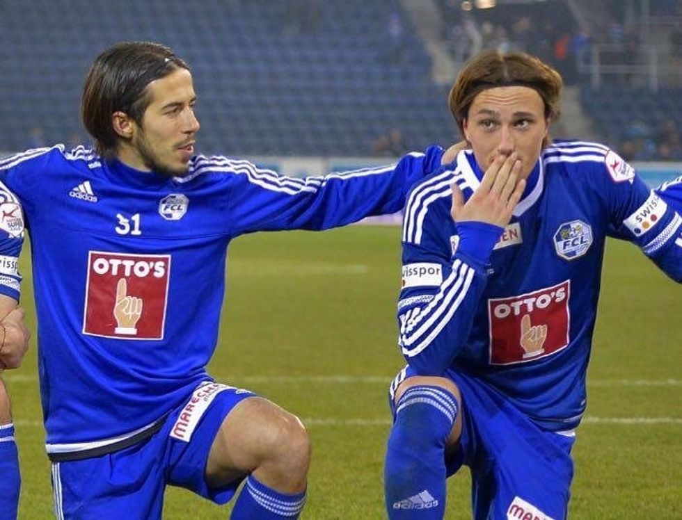 12814575_973782772704216_113800118601702069_n