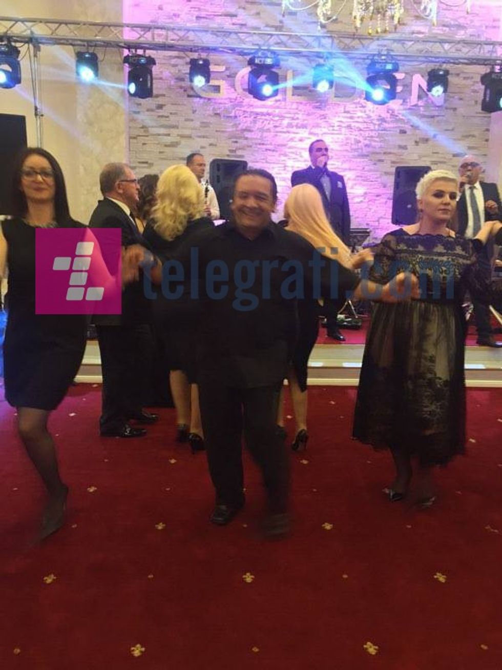 12899948_10207171561820417_728977934_n