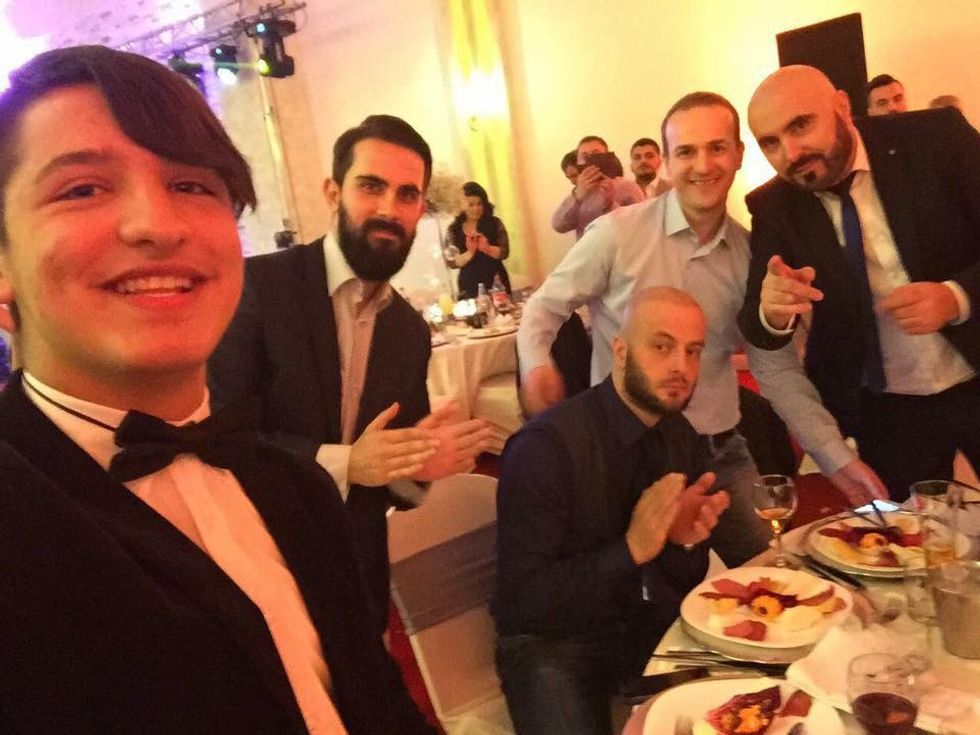 12933027_1097998543577253_5130644559166402326_n