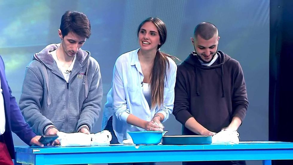 13223501_840206209416951_1655451601_o