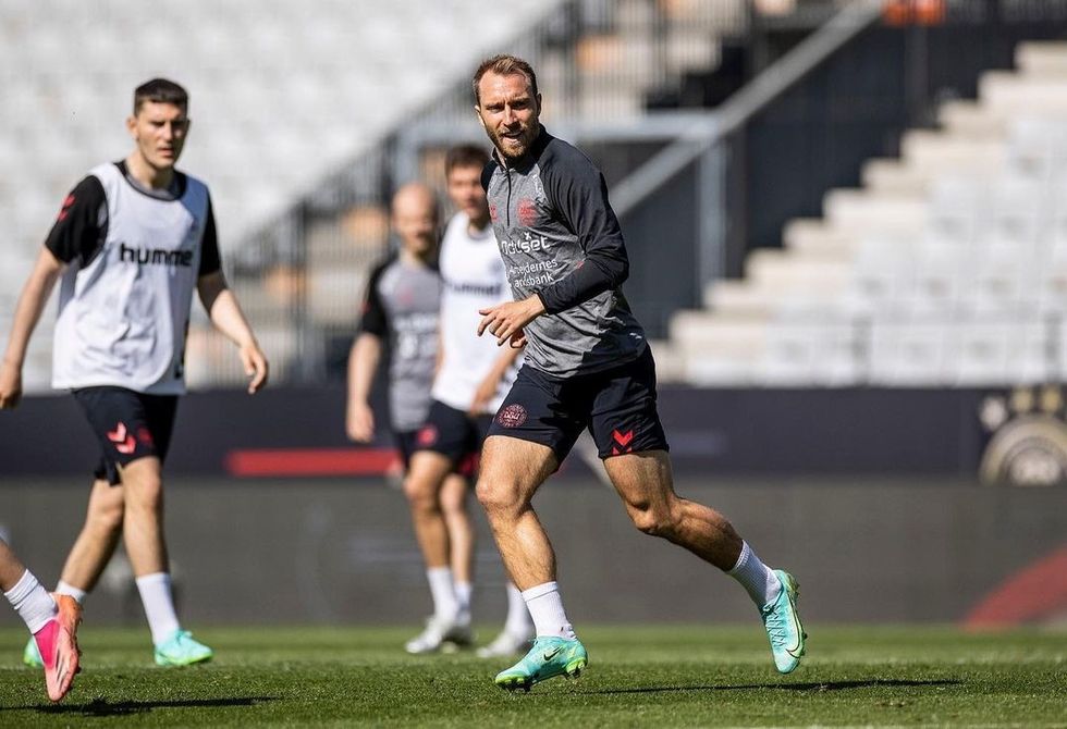 132301036 94545071 c11d 4702 bbb8 85536809553d