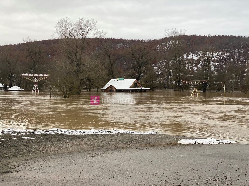 137521792 437984490728840 1593678637728026400 n