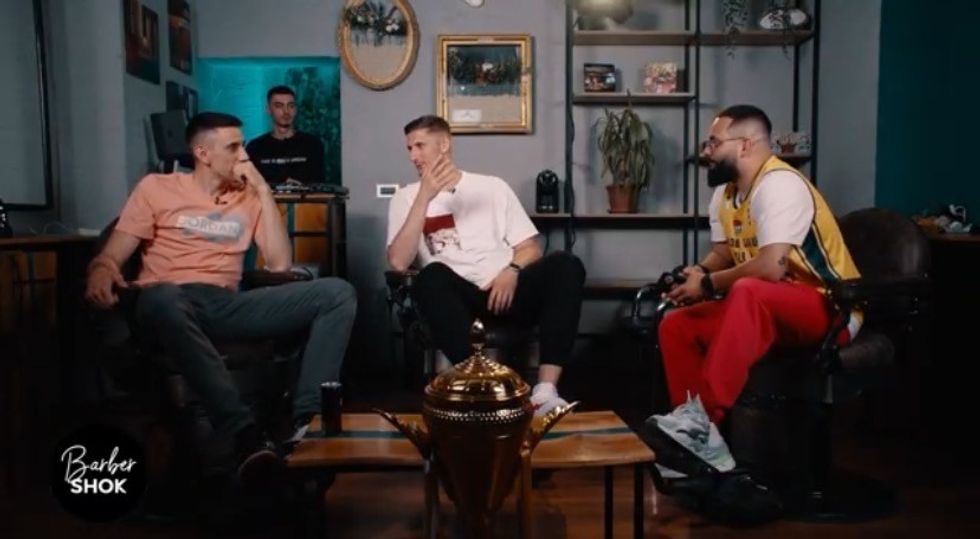 13CB67B7 AC8B 4BC6 B2E2 FD0B09233FD5