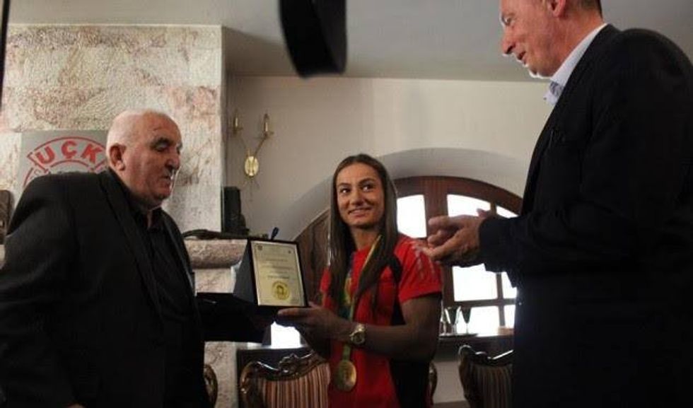 14012211_10154523556670513_923267880_n