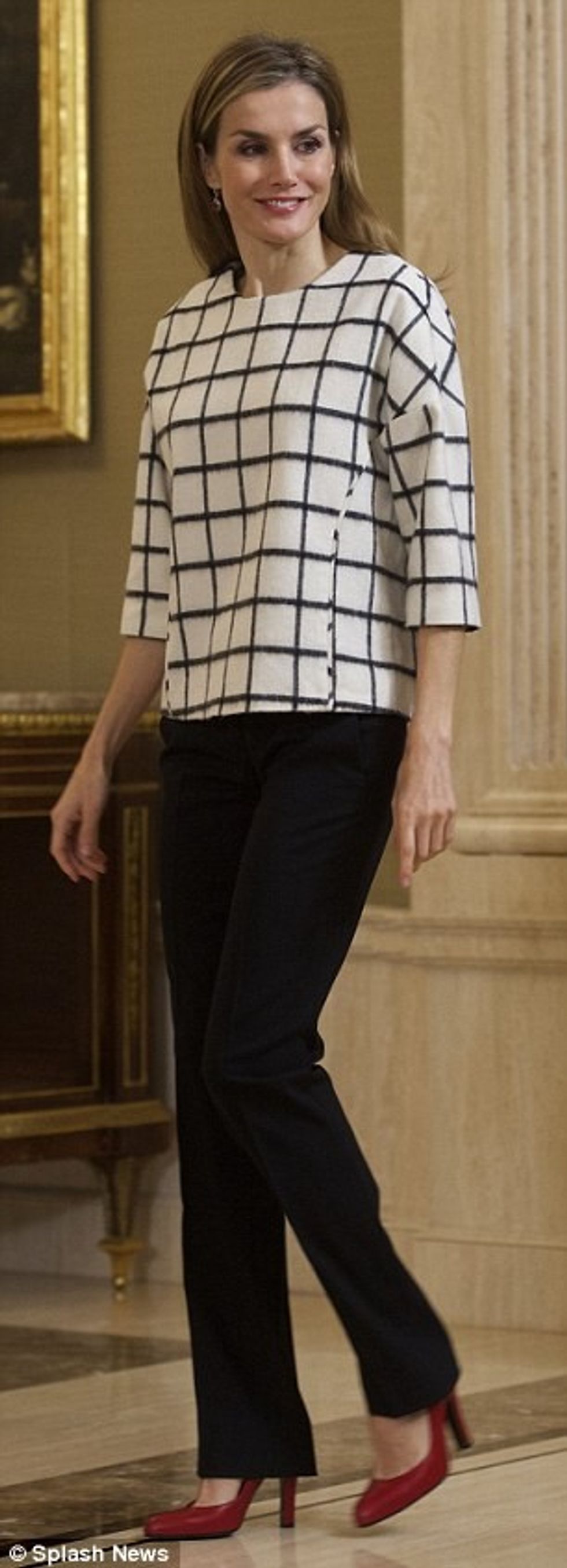 1415029032836 Image galleryImage Queen Letizia of Spain at.JPG