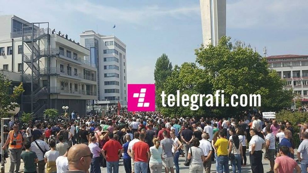 14169514_1282498705117835_1230827387_n