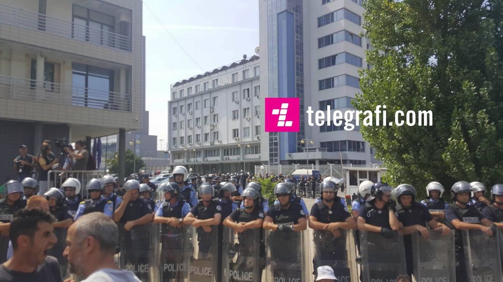 14215416_1282515228449516_1331209826_o