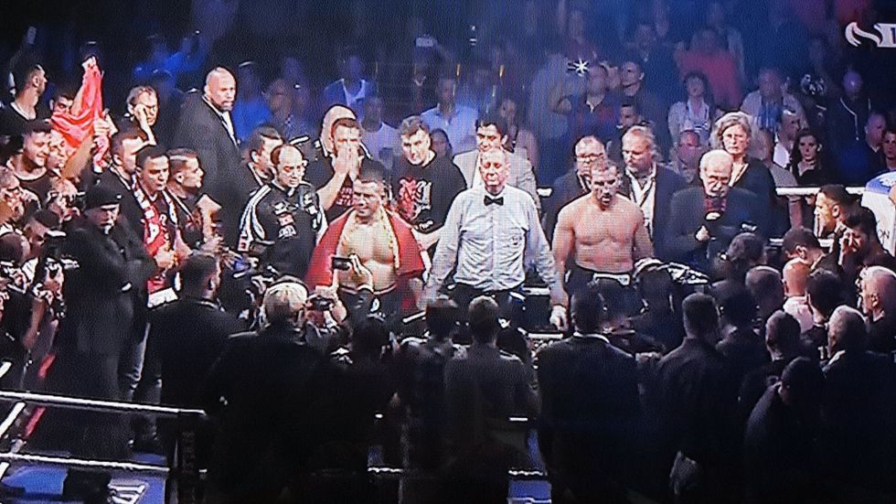 14339268_1299445663401722_1840314535_o