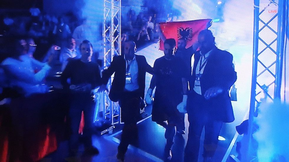 14375158_1299366853409603_1735638428_o