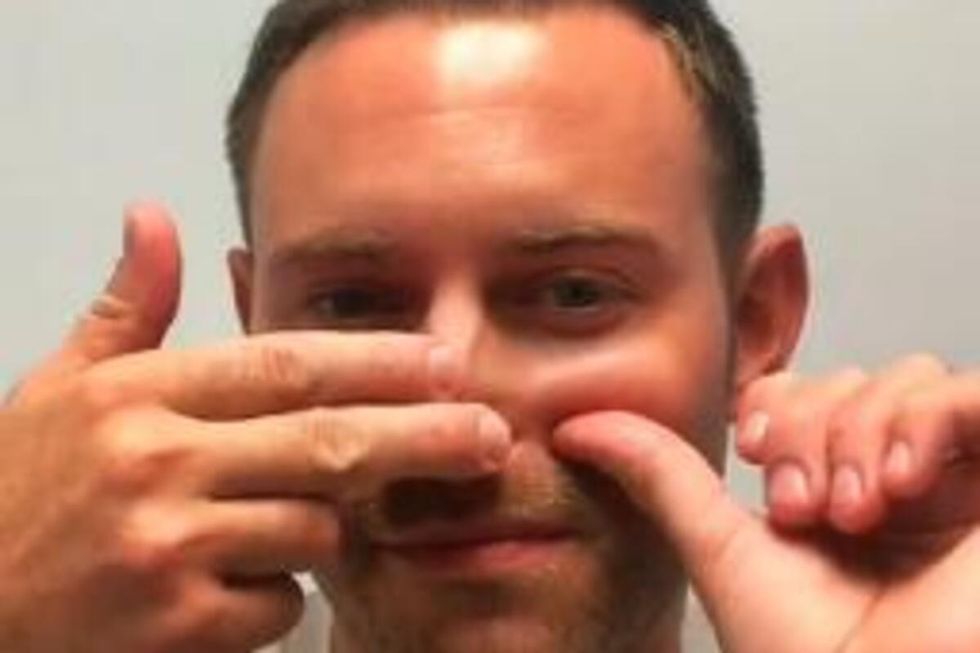 1464682 screenshot 3 share