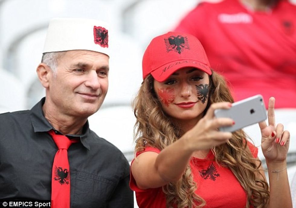 1465646584108_lc_galleryImage_Albania_fans_soak_up_the_