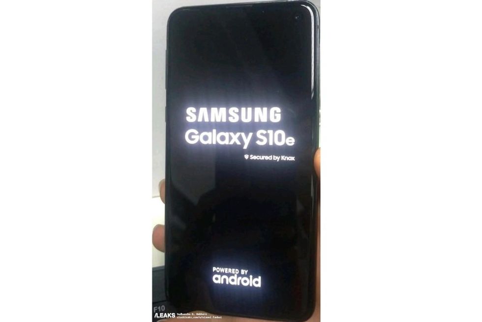 146999 phones news samsung galaxy s10e in the wild image1 7rdaugozjf