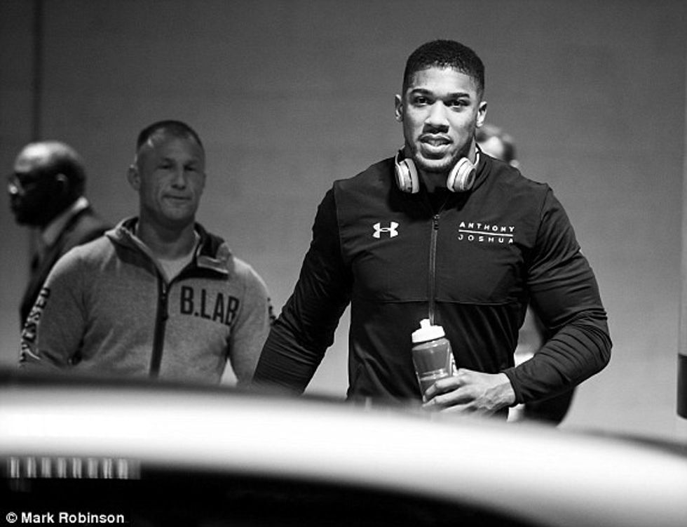 1493493385036 lc galleryImage Anthony Joshua v Wladimir