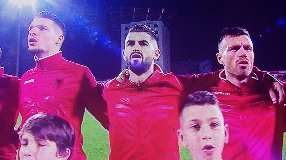 15033883_1353623347983953_1529917135_o