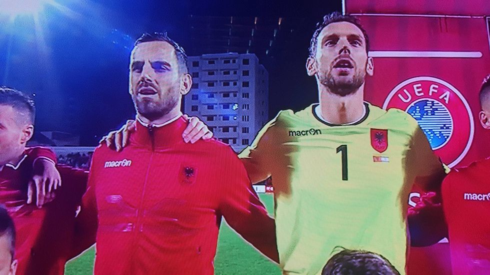 15034242_1353623361317285_1135230666_o