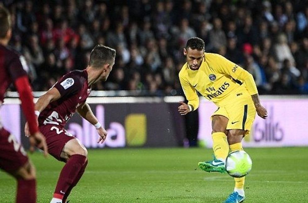 1504897097139 lc galleryImage Paris Saint Germain s Bra e1504901823908