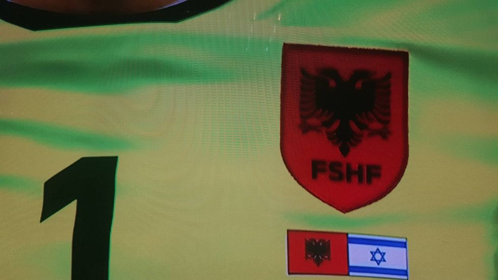 15060360_1353623321317289_1485444037_o