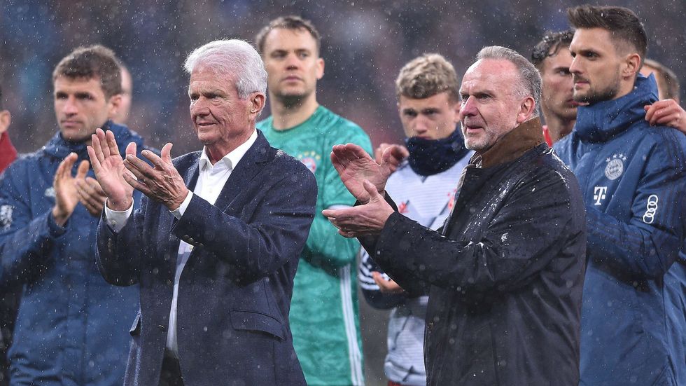 1508793629 dietmar hopp karl heinz rummenigge demonstrieren hoffenheim solidarische einheit 153J6jcuZjea