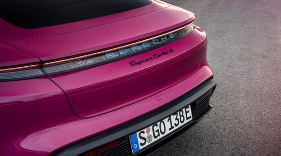 15228743876126b529a7f6b460364906 v4 big