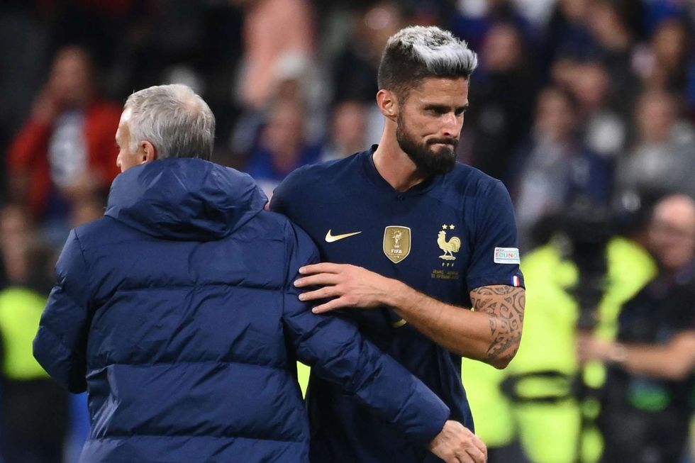 1540094 didier deschamps et olivier giroud au stade de france le 23 septembre 2022
