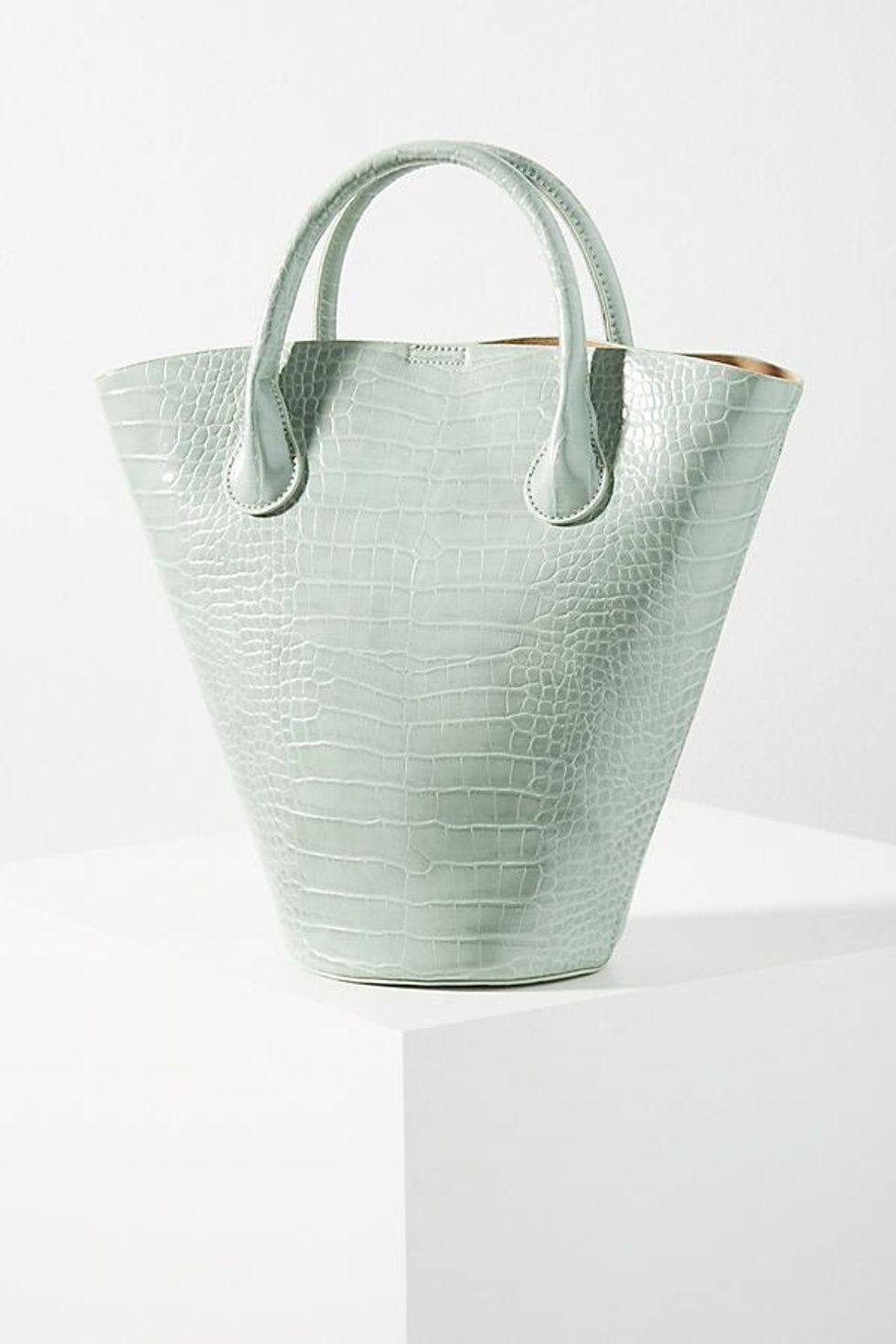 1585585056 55750608 102 b 1585585042