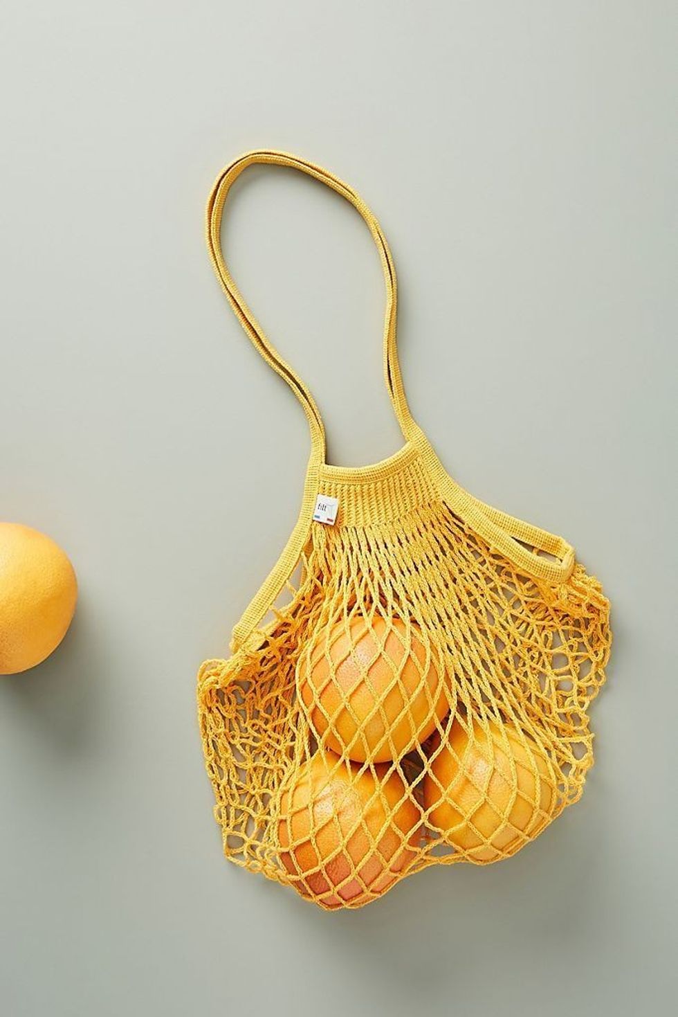 1585937527 45633351 071 b 1585937519