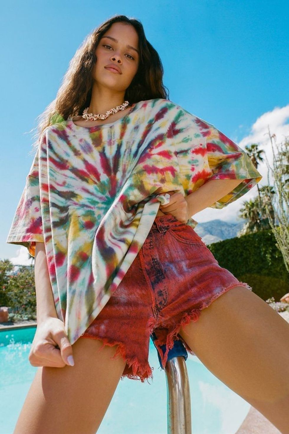 1591041718 56767510 000 b 1591041705