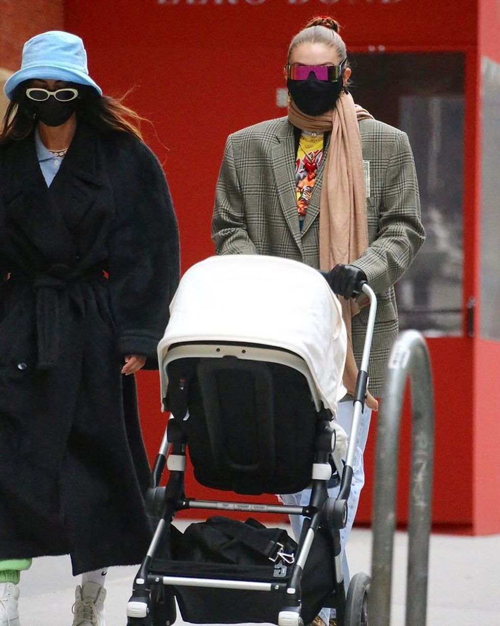 1611874302776355 Gigi Bella Hadid Model Streetstyle Child