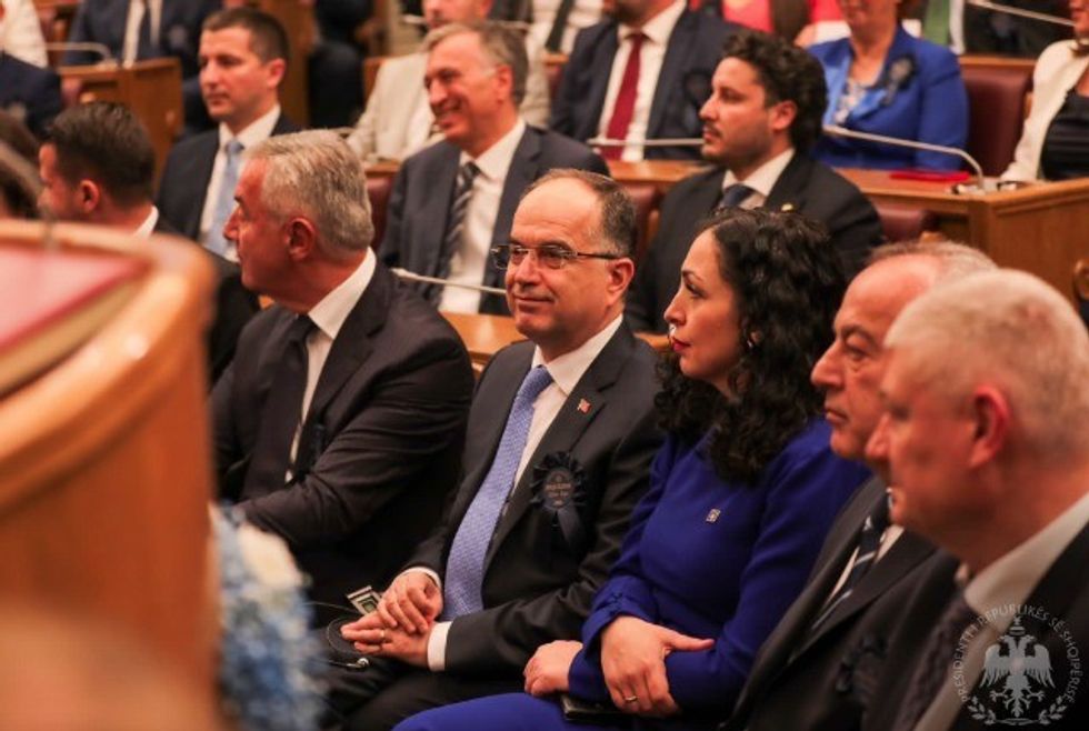 161d92cc9ef048d09f352eac81b1ae68