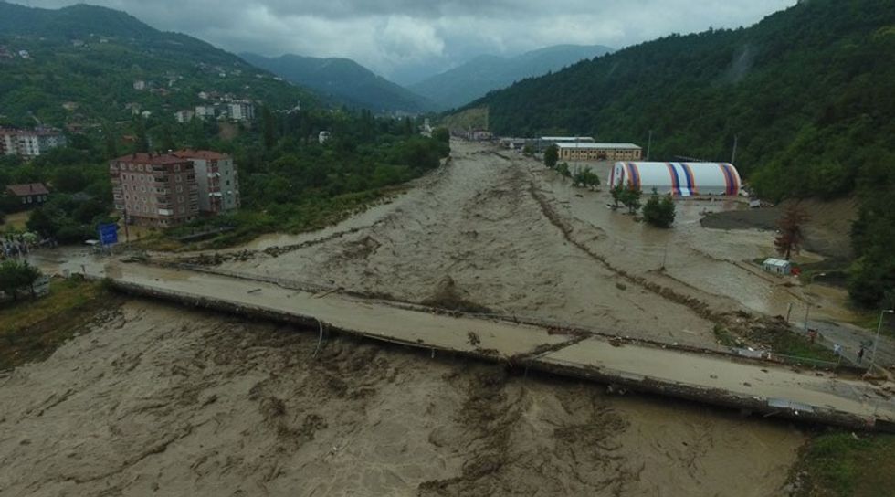 1628956302103 bozkurt ta uzerine hes kurulu olan ezine cayi nin tasmasi sonucu su baskinlari yasandi 909091 5