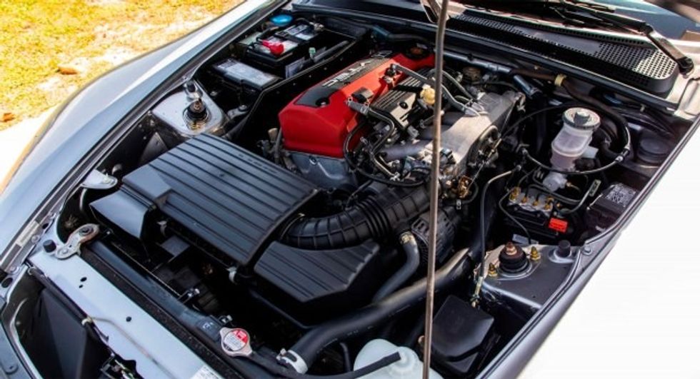 16366895625fbd050d2f2c3206178040 v4 big