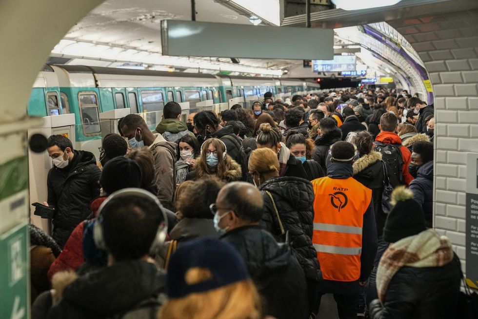 1645180229 Tan2022 2 18 102334378 1 1