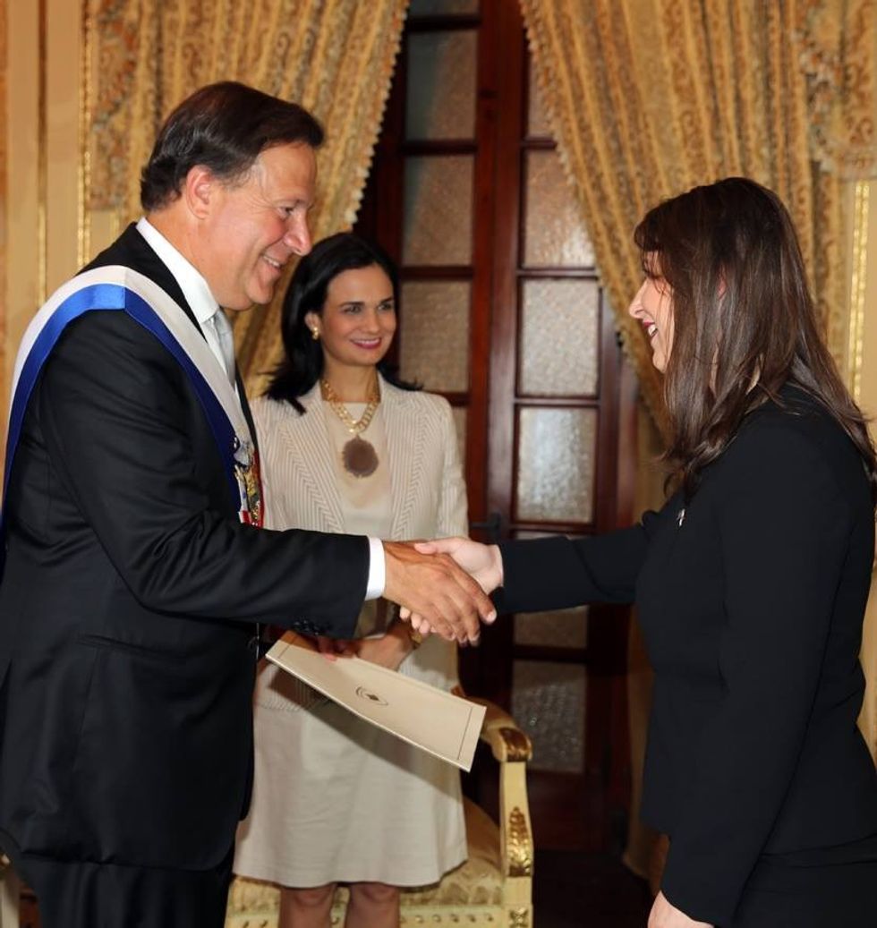 16508738 1260447267369329 1929925708947153514 n