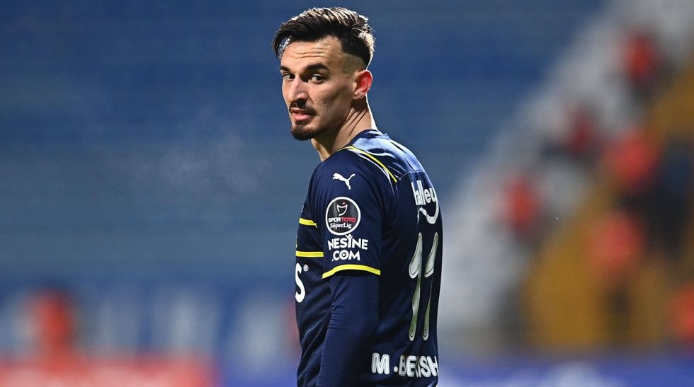 1657517329 FSV Mainz 05 Mergim Berisha del Fenerbahce candidato a fichaje