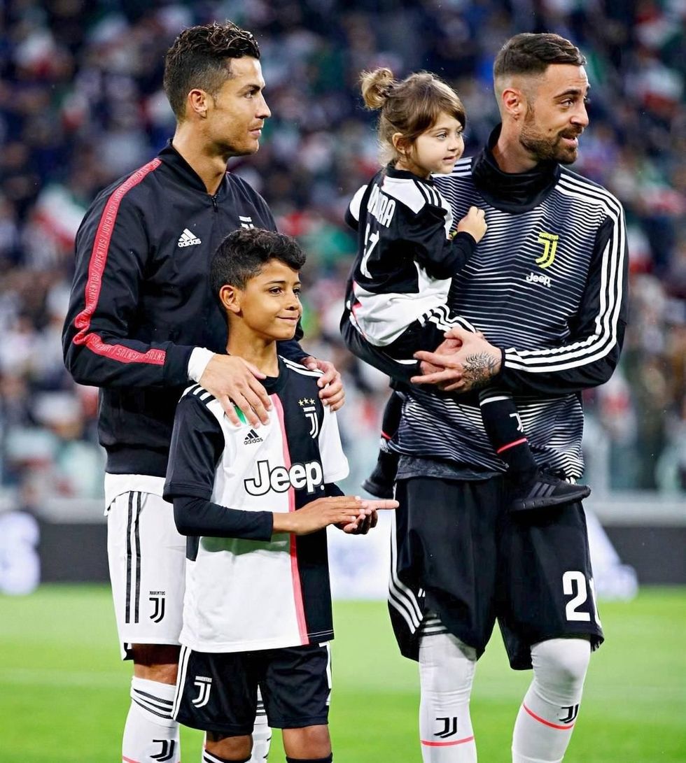 166182123 274016244182609 1908608714295886887 n