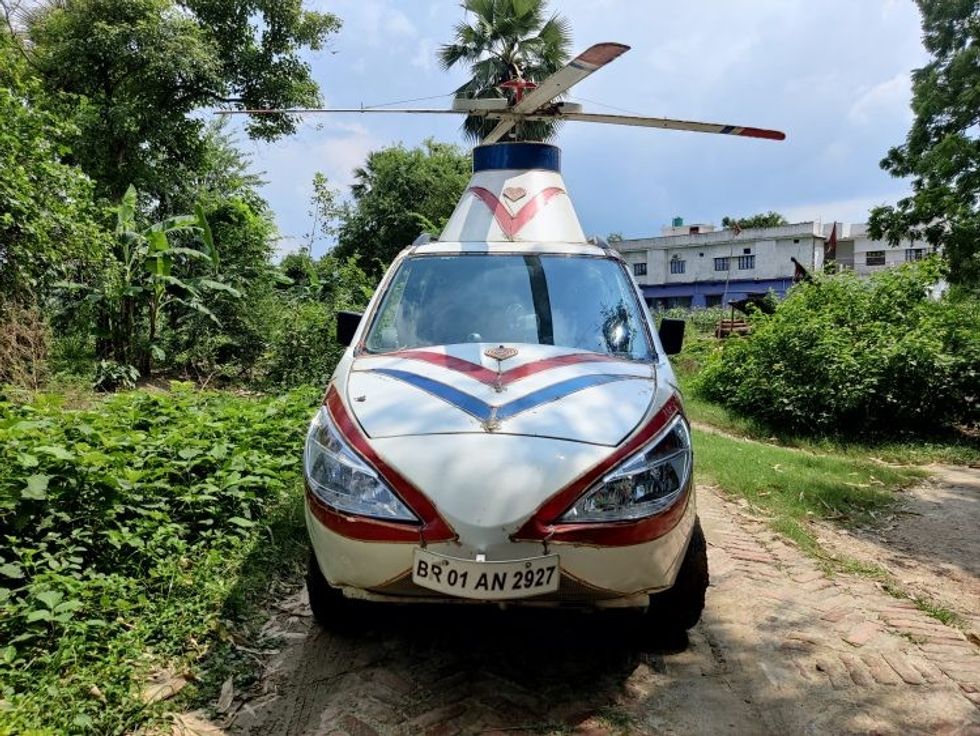 1663159746 AA 20220914 28892628 28892609 INDIJAC AUTOMOBIL PRETVORIO U HELIKOPTER IZNAJMLJUJE GA ZA SVADBE 1