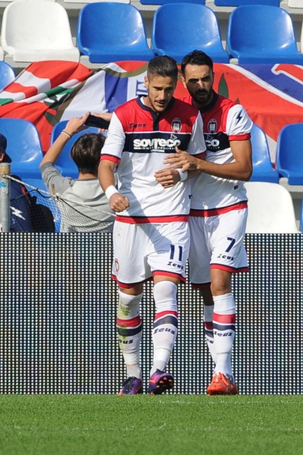 173244296 fcce119b 53bc 45d8 9998 35d6fb47405d