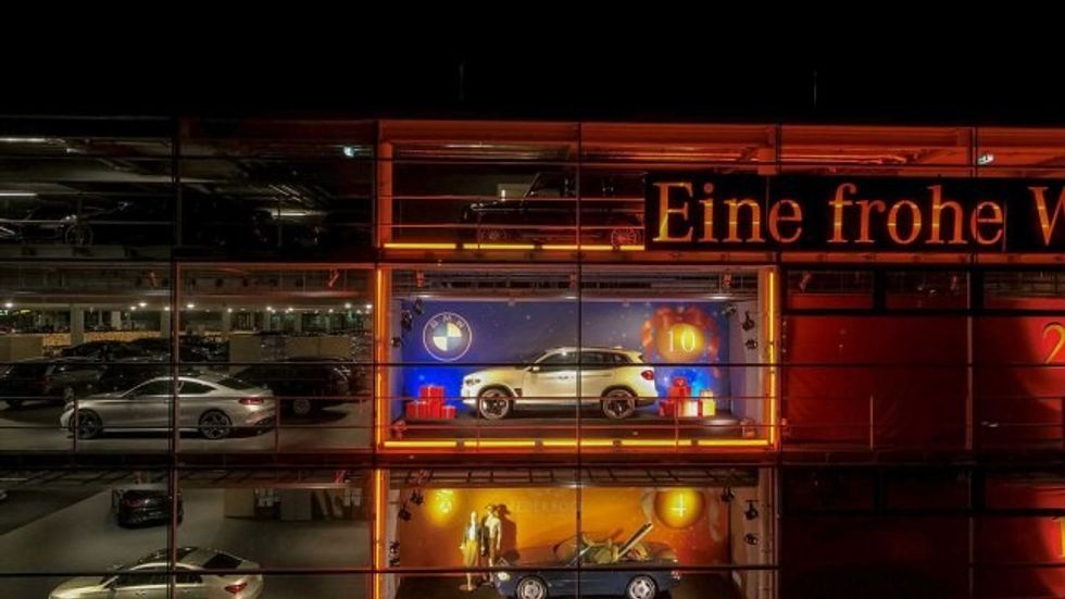 18365596215fd351ef868f5983652928 v4 big