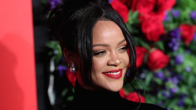 2019/10/rihanna-new-book-e1570481342340.jpg