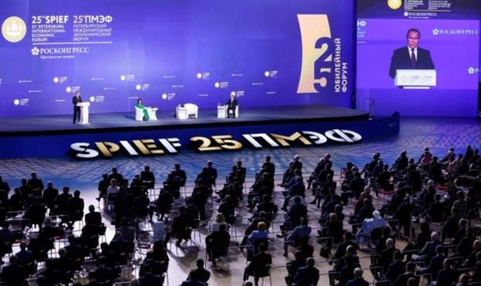 1863407d e653 4c4c 9e30 74cf9f3f8af9