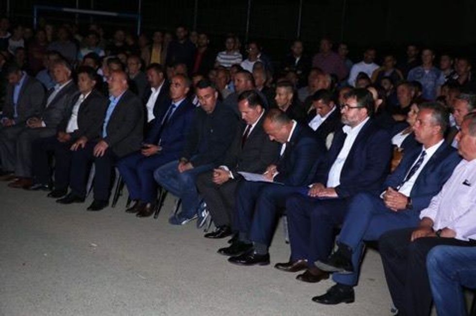 18928403 10211934739497745 1920991361 n 1496496293 174354